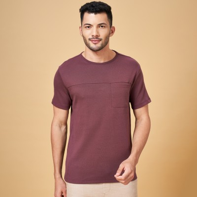 7 Alt by Pantaloons Solid Men Round Neck Maroon T-Shirt