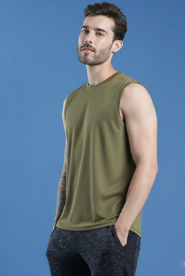 JB Jangoboy Solid Men Round Neck Dark Green T-Shirt