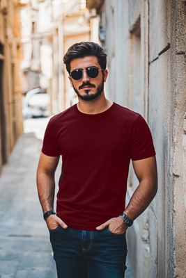 Veirdo Solid Men Round Neck Maroon T-Shirt