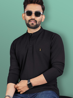 VeBNoR Solid, Self Design Men Mandarin Collar Black T-Shirt