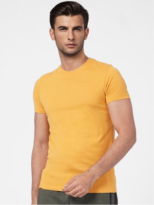RULEDBYSUN Solid Men Round Neck Yellow T-Shirt