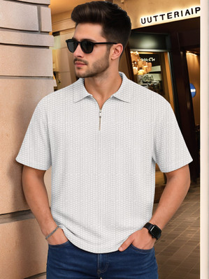 Jump Cuts Self Design Men Zip Neck White T-Shirt