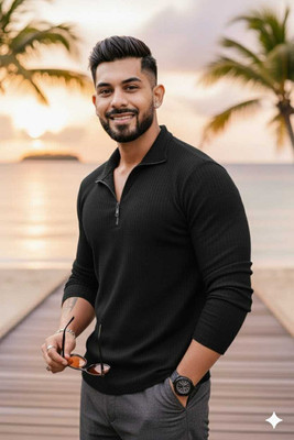 TheTrendyTailor Self Design Men Zip Neck Black T-Shirt