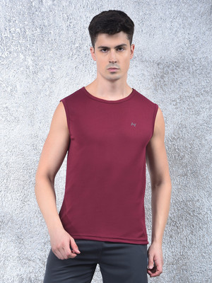 Force NXT Solid Men Round Neck Maroon T-Shirt
