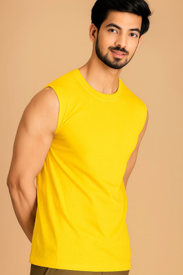 Jangoboy Solid Men Round Neck Yellow T-Shirt