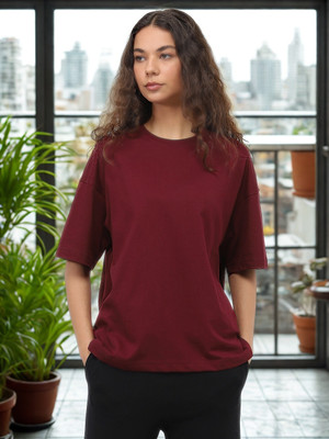 NOBERO Solid Women Round Neck Maroon T-Shirt