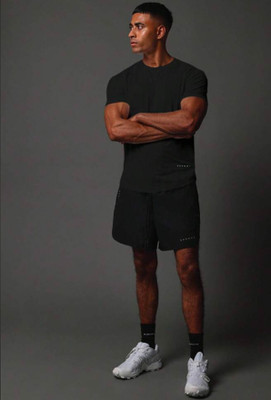 FURRR Solid Men Round Neck Black T-Shirt