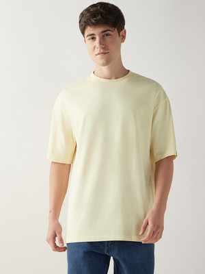 BEWAKOOF Solid Men Round Neck White T-Shirt