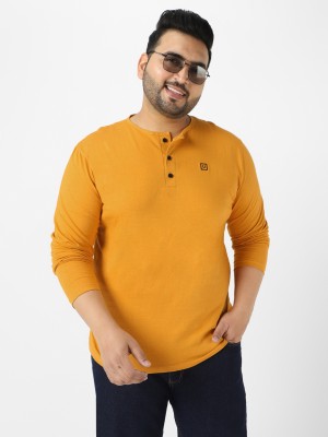 Urbano Plus Solid Men Henley Neck Yellow T-Shirt