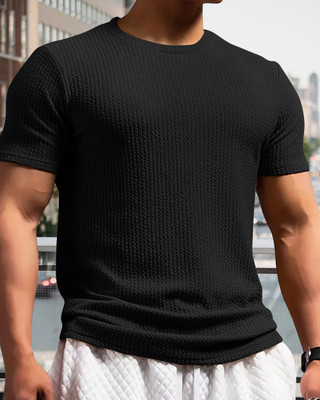 METRONAUT Solid Men Round Neck Black T-Shirt
