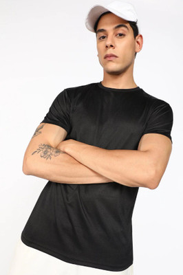 nymera Solid Men Round Neck Black T-Shirt