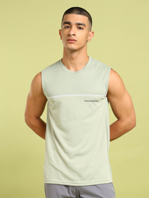 TECHNOSPORT Solid Men Round Neck Light Green T-Shirt