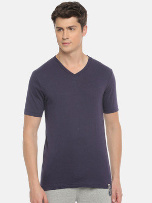 Macroman M-Series Solid Men V Neck Navy Blue T-Shirt