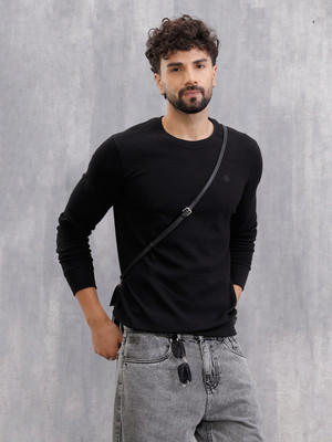 WROGN Solid Men Crew Neck Black T-Shirt