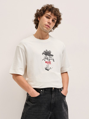 THE BEAR HOUSE Graphic Print Men Crew Neck White T-Shirt