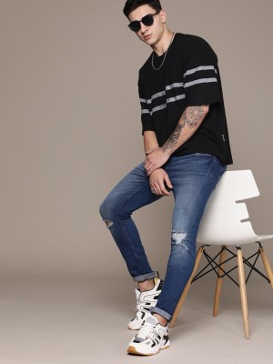 Roadster Striped Men Round Neck Black T-Shirt