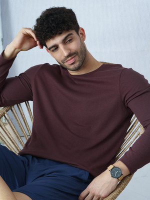 Damensch Self Design Men Round Neck Brown T-Shirt