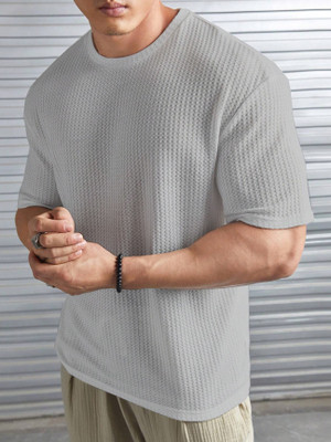 Denzolee Self Design Men Round Neck Grey T-Shirt