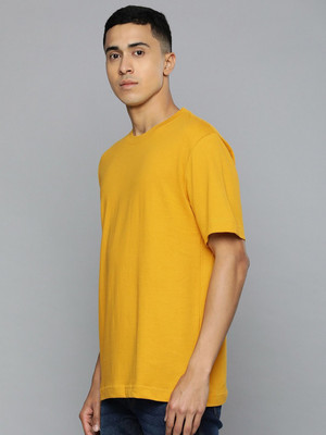 RULEDBYSUN Solid Men Round Neck Yellow T-Shirt