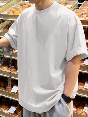 FURRR Solid Men Round Neck White T-Shirt