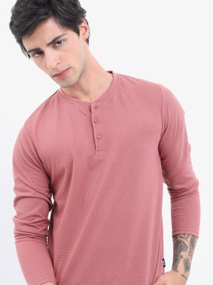 HIGHLANDER Solid Men Henley Neck Pink T-Shirt