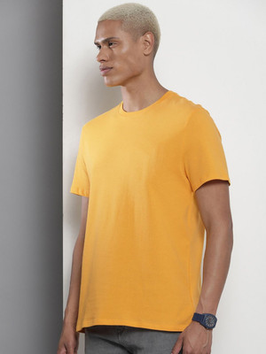 RULEDBYSUN Solid Men Round Neck Yellow T-Shirt