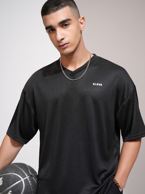 HIGHLANDER Self Design Men Round Neck Black T-Shirt