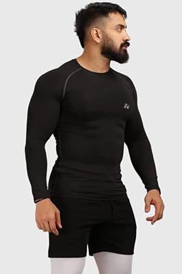 NINQ Solid Men Round Neck Black T-Shirt
