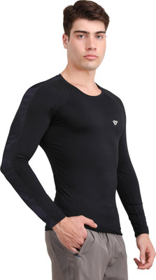 Kyk Solid Men Round Neck Black T-Shirt
