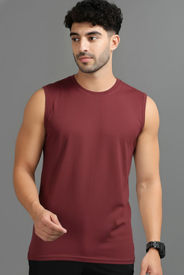 Jangoboy Solid Men Round Neck Maroon T-Shirt