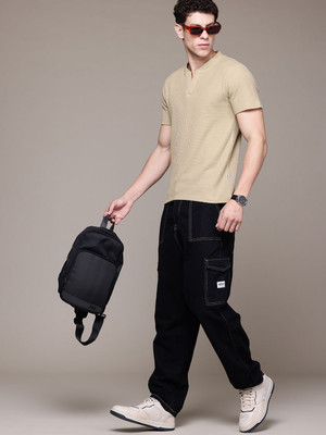 Roadster Self Design Men Round Neck Beige T-Shirt
