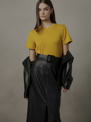 VERO MODA Solid Women Round Neck Yellow T-Shirt