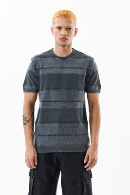 Snitch Striped Men Crew Neck Grey T-Shirt