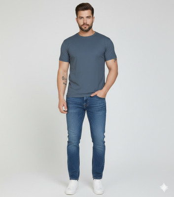 Aleesha Trendz Solid Men Round Neck Navy Blue T-Shirt