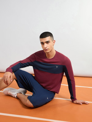 TECHNOSPORT Colorblock Men Crew Neck Red T-Shirt
