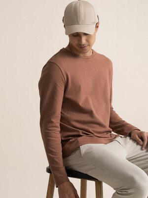 Damensch Self Design Men Round Neck Brown T-Shirt