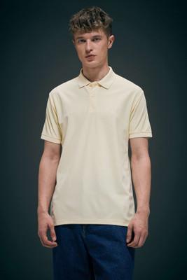 Maxzone Solid Men Polo Neck Beige T-Shirt