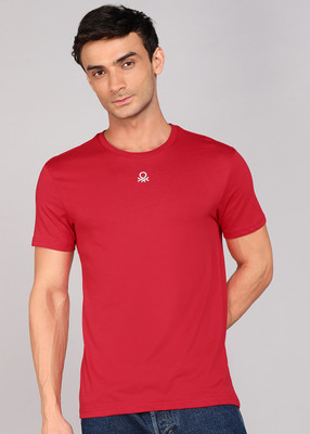 United Colors of Benetton Solid Men Round Neck Red T-Shirt