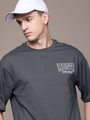 Roadster Solid Men Round Neck Grey T-Shirt