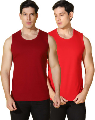 WOOSTRO Solid Men Round Neck Maroon, Red T-Shirt