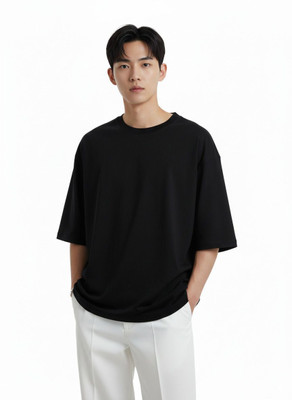 A2R FASHION Solid Men Round Neck Black T-Shirt