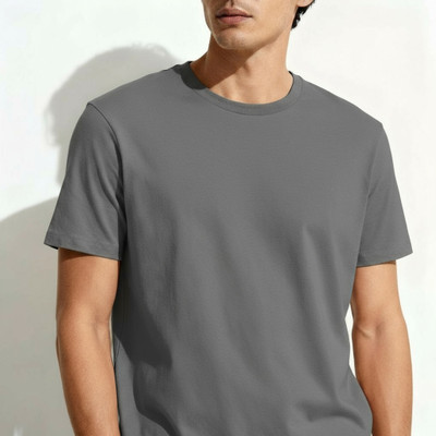 Montequinto Solid Men Round Neck Black T-Shirt