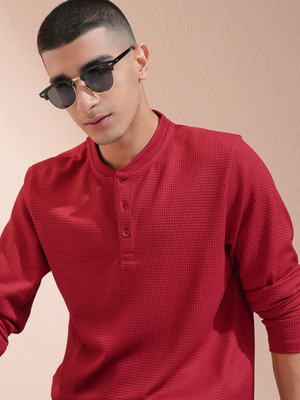 HIGHLANDER Solid Men Polo Neck Maroon T-Shirt