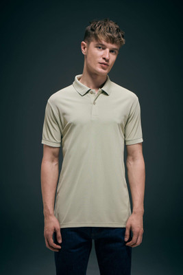 Maxzone Solid Men Polo Neck Green T-Shirt