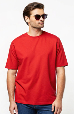 Trenzi Solid Men Round Neck Red T-Shirt