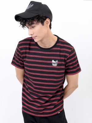 HIGHLANDER Striped Men Round Neck Black T-Shirt