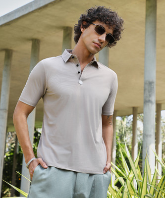 CAMPUS SUTRA Solid Men Polo Neck Grey T-Shirt