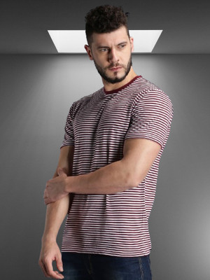 UrGear Striped Men Round Neck Maroon T-Shirt