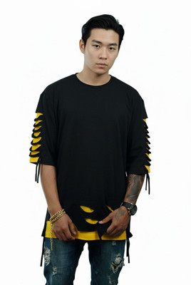 R World Solid Men Round Neck Black T-Shirt