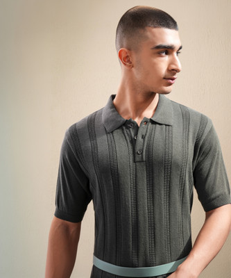 HIGHLANDER Self Design Men Polo Neck Grey T-Shirt